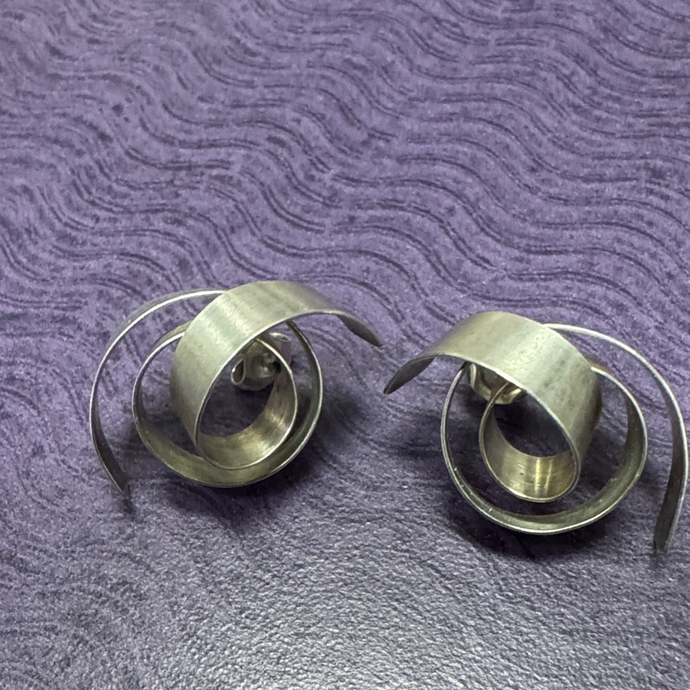 Sterling Silver Swirl Earrings - Reiko Isiyama